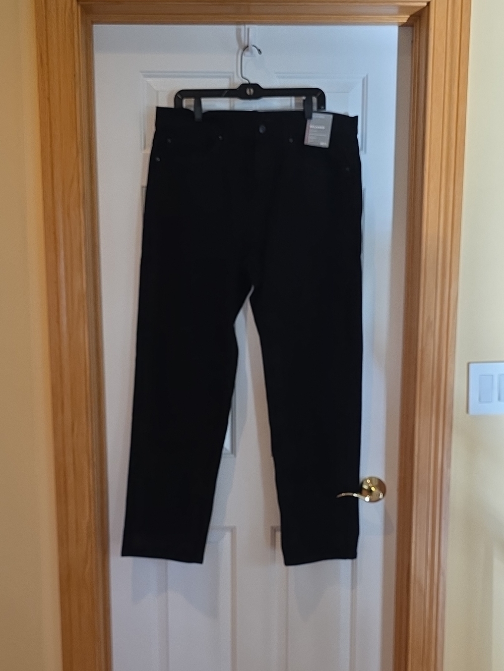 Falls Creek Black Men’s Straight Jeans